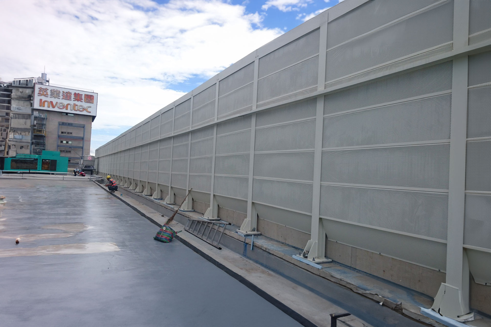 大溪英業達頂樓隔音牆